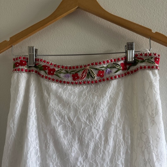 NWT Nox Anabel White Floral Embroidered Lace Maxi Skirt Crop Top Set size Large - Picture 10 of 13